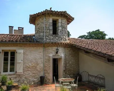 Hébergement de vacances Maison De Charme Avec Piscine Dans Le Gers Sainte-Marie