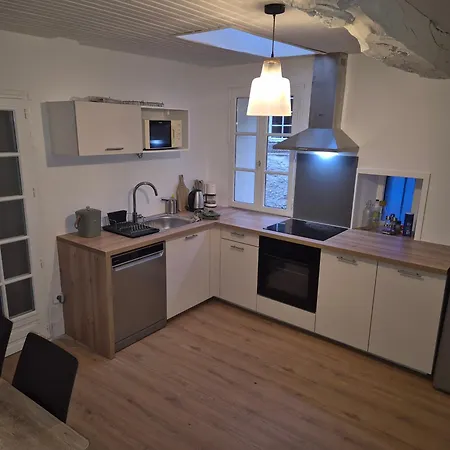 Maison De Charme Avec Piscine Dans Le Gers بيت للعطل Sainte-Marie