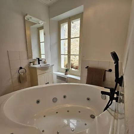 Maison De Charme Avec Piscine Dans Le Gers Hébergement de vacances Sainte-Marie